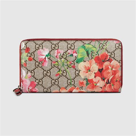 gucci bloom wallet bag|gucci zip around wallet small.